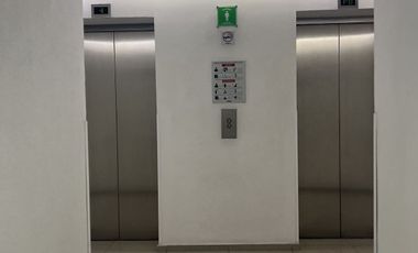 Oficina en venta o renta Manacar