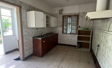 VENDEMOS AMPLIA CASA EN 1 ORIENTE ENTRE 5 Y 6 NORTE