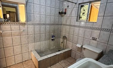 VENDEMOS AMPLIA CASA EN 1 ORIENTE ENTRE 5 Y 6 NORTE