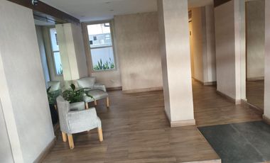 Departamento tres ambientes en Loria 185 , a 200 mts. de la estación de FFGR