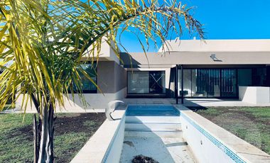 Casa en venta con renta - Barrio La Horqueta de Echeverria, Canning