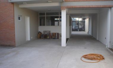 Departamento 2 ambientes con cochera en edificio nuevo