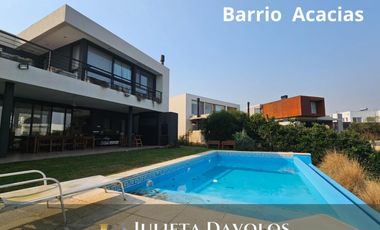 Casa en Venta/Alquiler 5 Ambientes Puertos del Lago Barrio Vistas