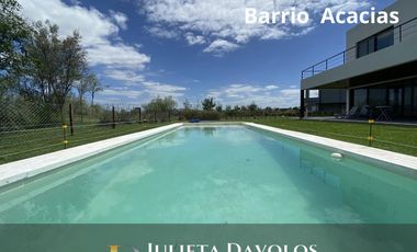 Casa en Venta/Alquiler 5 Ambientes Puertos del Lago Barrio Vistas