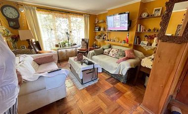 CASA EN VENTA DE 5 DORM. EN TALCA