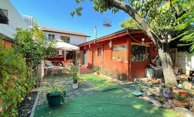 CASA EN VENTA DE 5 DORM. EN TALCA
