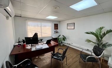 PROPIEDAD INDUSTRIAL CON BOEGAS / AV. MARATHON / MACUL