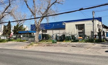 PROPIEDAD INDUSTRIAL CON BOEGAS / AV. MARATHON / MACUL