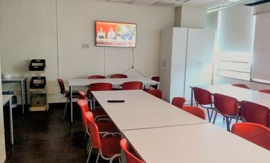 METRO PEDRO DE VALDIVIA / ANDRÉS BELLO