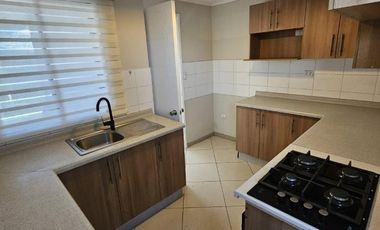 SE VENDE CASA EN VALLES DEL COUNTRY