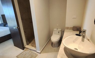 Penthouse amueblado en renta en Temozón Norte