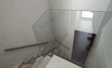 Penthouse amueblado en renta en Temozón Norte