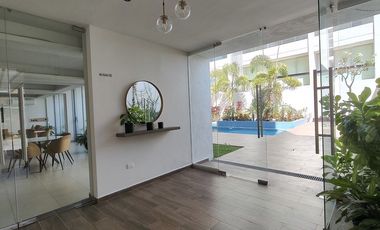 Penthouse amueblado en renta en Temozón Norte