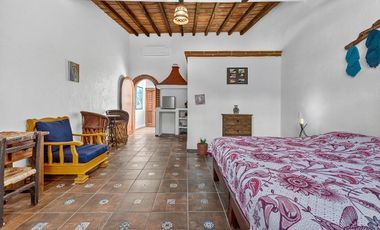469 Sierra Rocallosa CASA MALETY JA