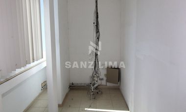 Las Fuentes: Magnifica área para oficinas, con excelente ubicación e iluminación