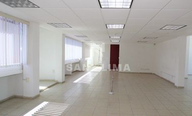 Las Fuentes: Magnifica área para oficinas, con excelente ubicación e iluminación