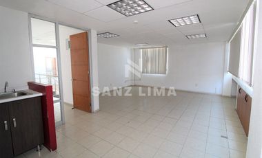 Las Fuentes: Magnifica área para oficinas, con excelente ubicación e iluminación