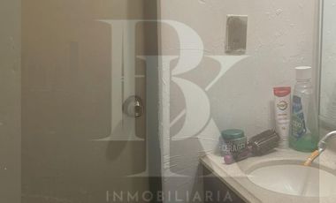 Casa enventa en Valles de Casa Blanca