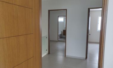 Casa en Venta en Fluvial Vallarta – Residencial Entre Ríos, 4 Recamaras y Excelente Ubicación