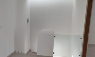 Casa en Venta en Fluvial Vallarta – Residencial Entre Ríos, 4 Recamaras y Excelente Ubicación