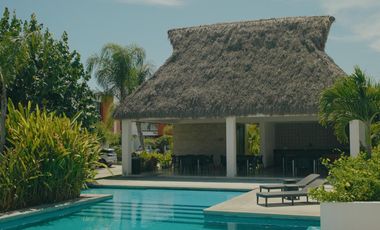 Casa en venta en Real Flamingos Bucerias con amenidades, alberca y seguridad