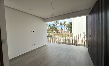 Casa en Venta en Karakal Nuevo Vallarta con roof top y alberca | 4 recamaras con una en planta baja