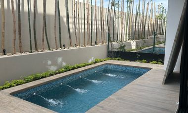 Casa en Venta en Karakal Nuevo Vallarta con roof top y alberca | 4 recamaras con una en planta baja