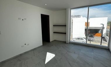 Casa en venta en St. Angelo