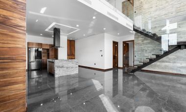 Casa en Venta en Karakal Residencial con Alberca Privada