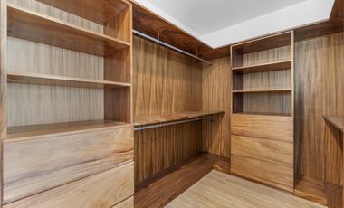 Casa en Venta en Karakal Residencial con Alberca Privada