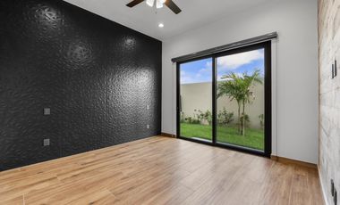 Casa en Venta en Karakal Residencial con Alberca Privada