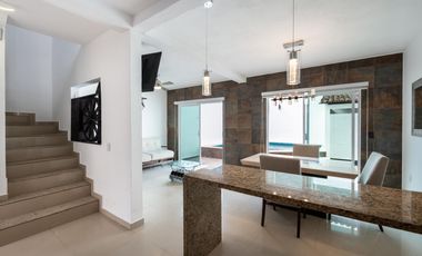 Casa en Venta en Villas Universidad Puerto Vallarta con Alberca Privada y Esquina