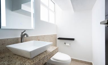 Casa en Venta en Villas Universidad Puerto Vallarta con Alberca Privada y Esquina