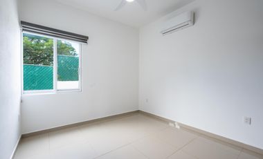 Casa en Venta en Villas Universidad Puerto Vallarta con Alberca Privada y Esquina