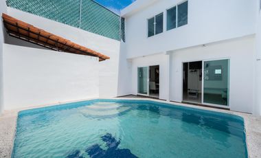 Casa en Venta en Villas Universidad Puerto Vallarta con Alberca Privada y Esquina