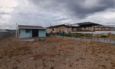 ALQUILO CASA CERCADA 3HAB ALTO BOQUETE
