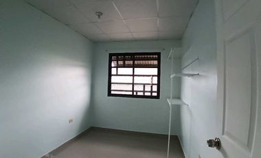 ALQUILO CASA CERCADA 3HAB ALTO BOQUETE