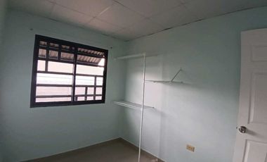 ALQUILO CASA CERCADA 3HAB ALTO BOQUETE