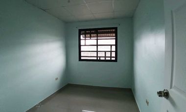 ALQUILO CASA CERCADA 3HAB ALTO BOQUETE