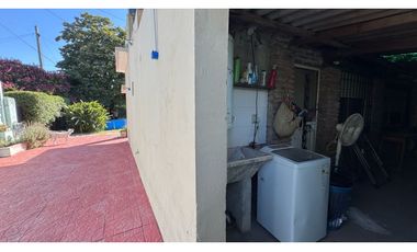 Venta casa 4 AMB a mts del colegio renacimiento PASO DEL REY