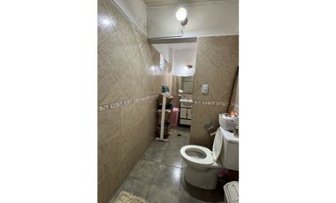 Venta casa 4 AMB a mts del colegio renacimiento PASO DEL REY
