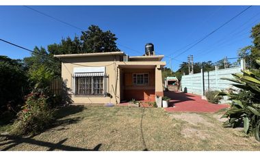 Venta casa 4 AMB a mts del colegio renacimiento PASO DEL REY