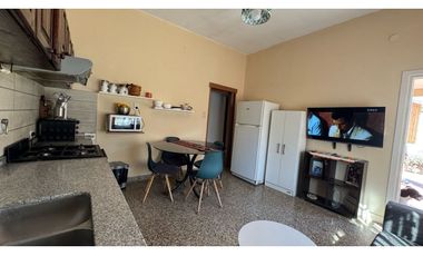 Venta casa 4 AMB a mts del colegio renacimiento PASO DEL REY