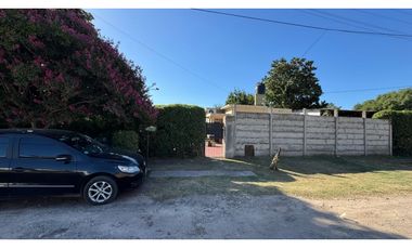 Venta casa 4 AMB a mts del colegio renacimiento PASO DEL REY