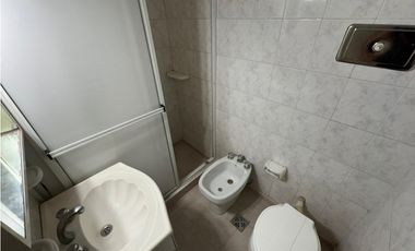 3 AMBIENTES A LA CALLE – TODO EXTERNO CON BALCÓN CORRIENTES 1700