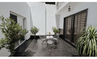 VENDO CASA EN PLENO CENTRO DE PARAN – A 1 CUADRA DEL SHOPPING LA PAZ 