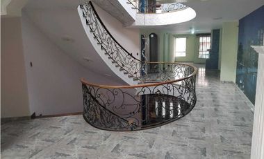 Arrienda Casa Versalles Manizales