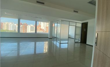 VENTA DE OFICINA EN EL COUNTRY - BARRANQUILLA
