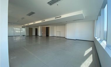 VENTA DE OFICINA EN EL COUNTRY - BARRANQUILLA