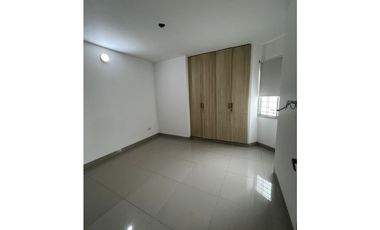SE VENDE APARTAMENTO EN LA CASTELLANA DE MONTERA